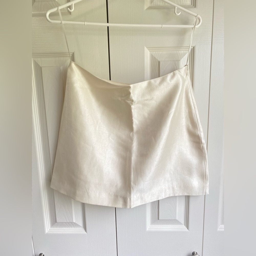 NEW Reformation Mika Two Pieces Satin Cream Set - Picture 10 of 15
